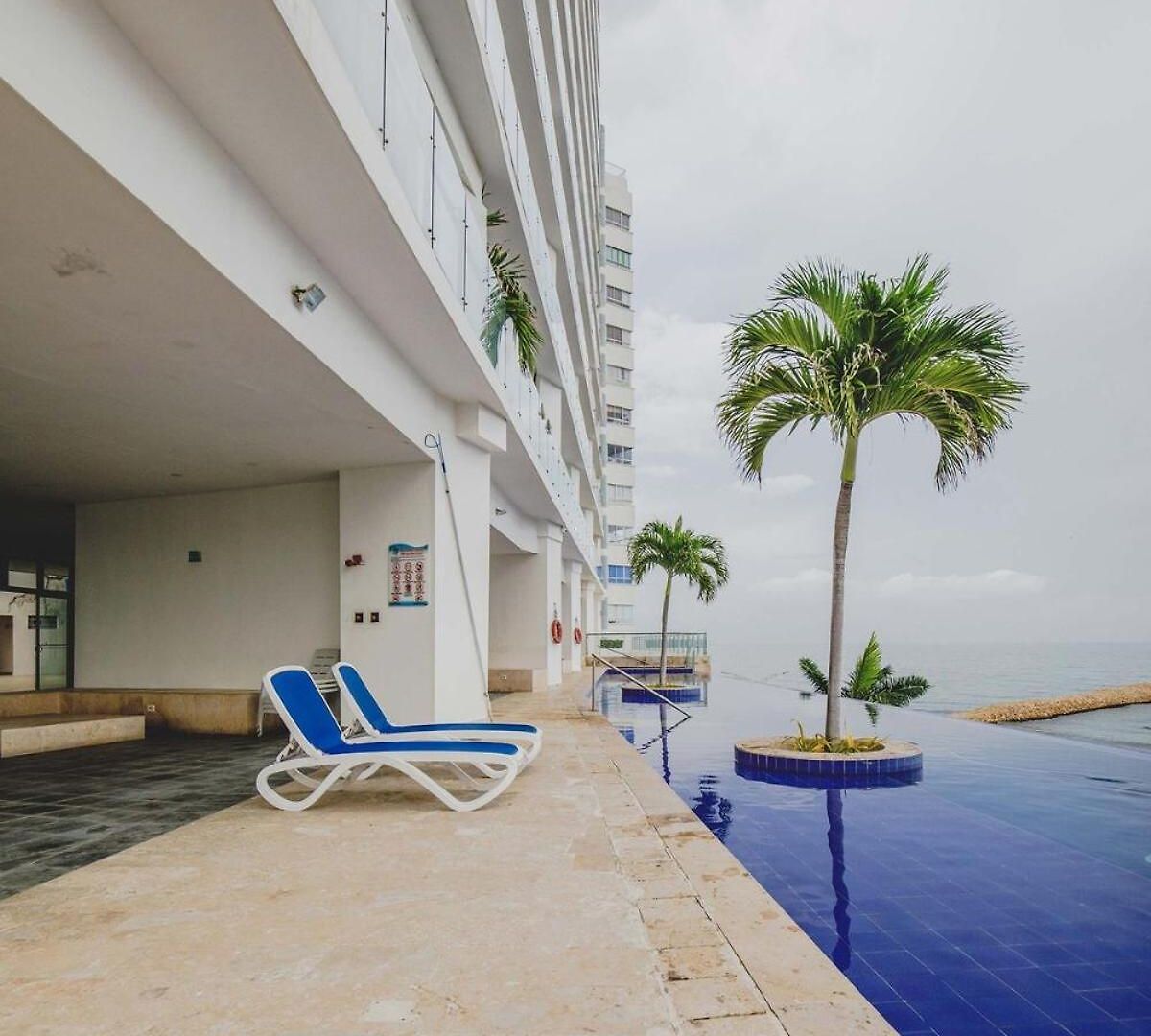 Azul Caribe Ocean View Apartamento *